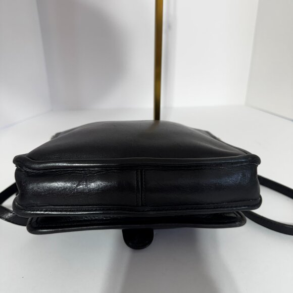 VINTAGE COACH Station Shoulder Crossbody Iconic black leather Classic Coach - Picture 11 of 14